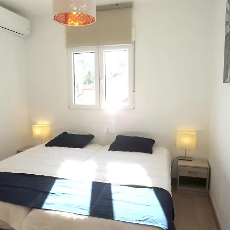 Сasa de vacaciones Holiday Calle Helsinki